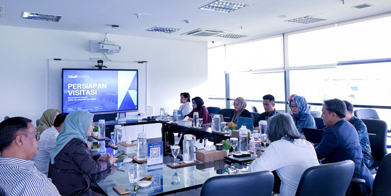 UIII Gears Up for Master of Finance on Sustainable Finance Accreditation Visit